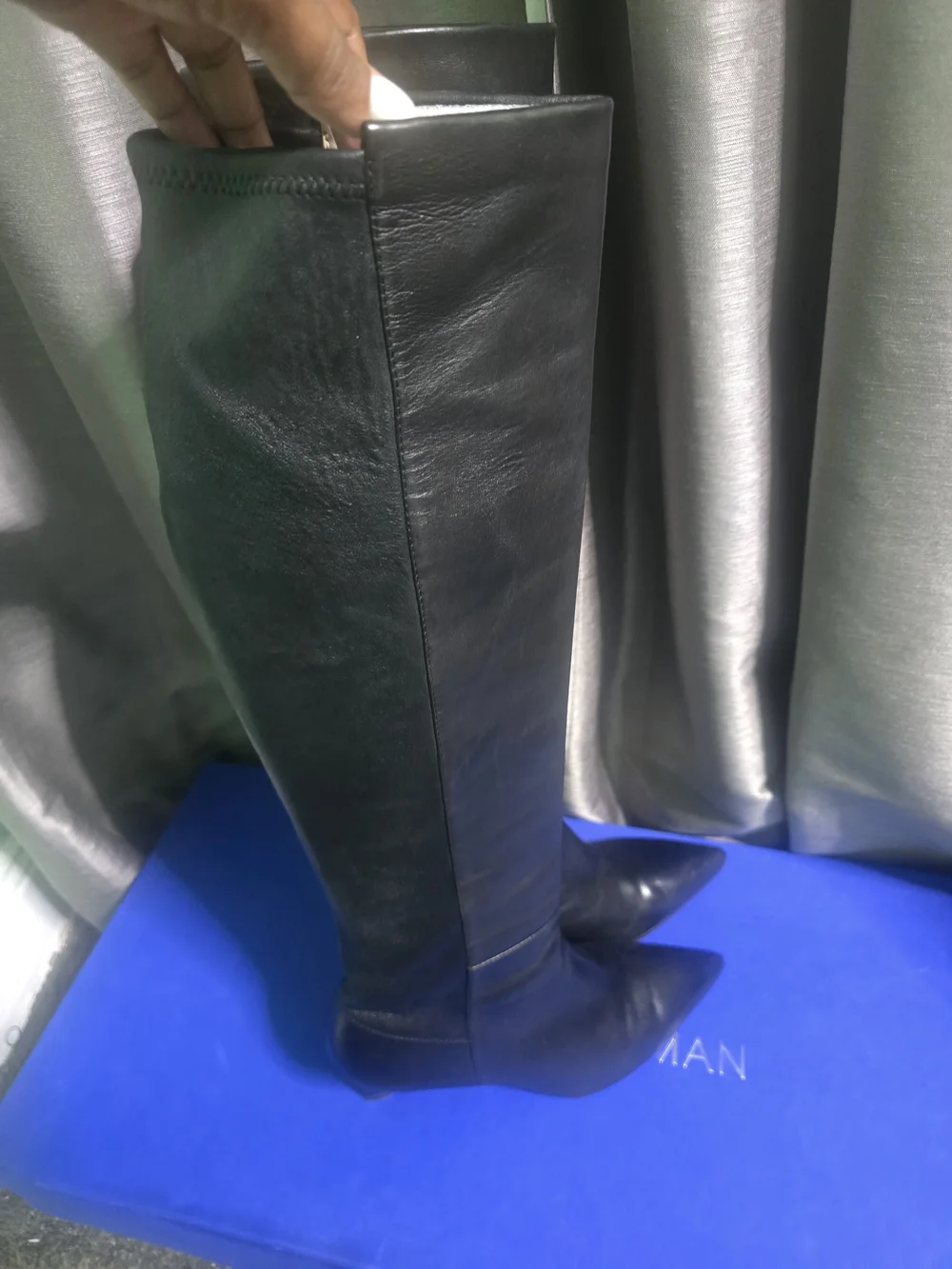 Stuart Weitzman Women's Black Knee-High Leather Pointed-Toe Boots